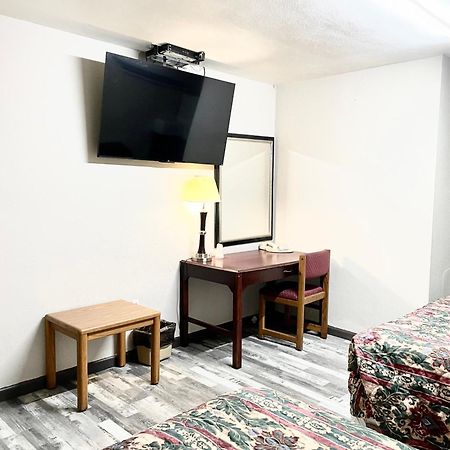 Azure Sky Motel Fort Scott Εξωτερικό φωτογραφία