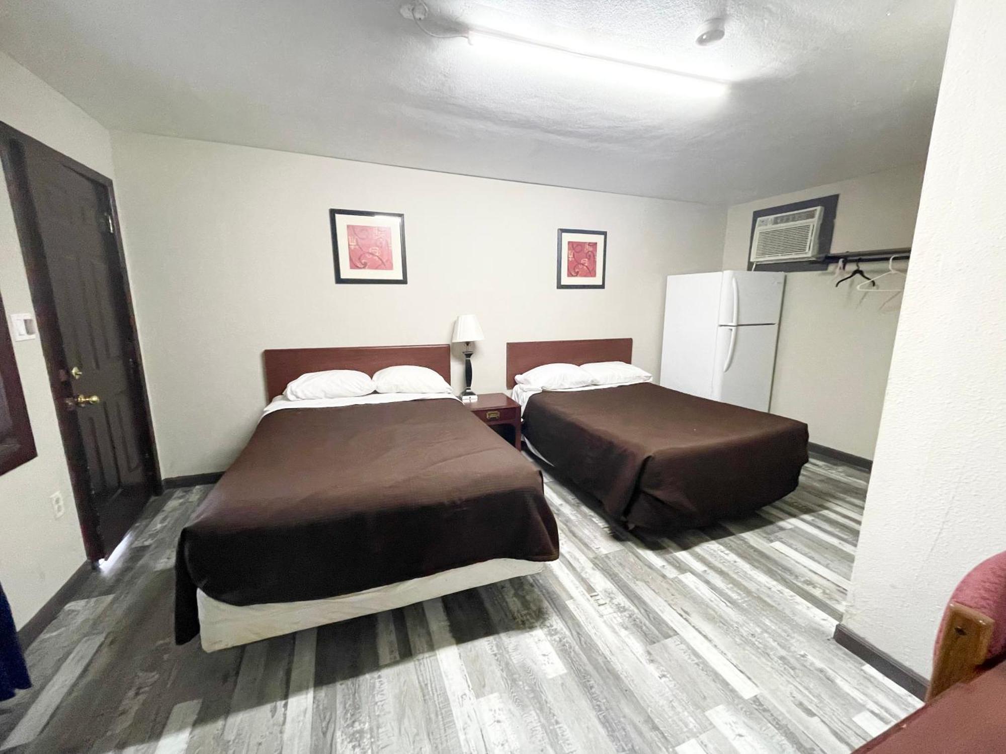 Azure Sky Motel Fort Scott Εξωτερικό φωτογραφία